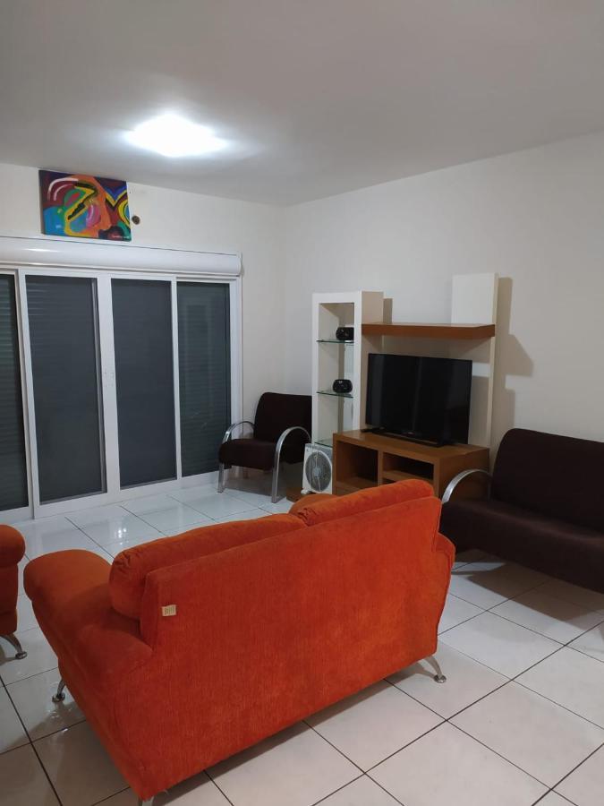 Apartamento Espacoso Com Estacionamento Incluido Фос ду Игуасу Екстериор снимка